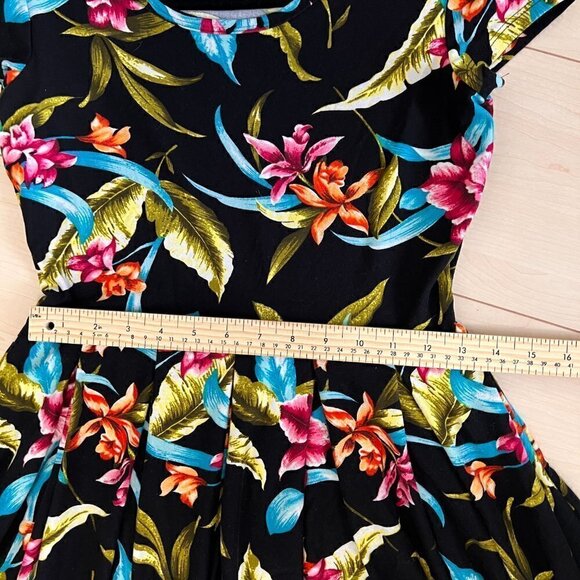 Pretty Young Thing Bright Floral Midi Fit & Flare Dress Sz S Black Knit - Picture 9 of 11